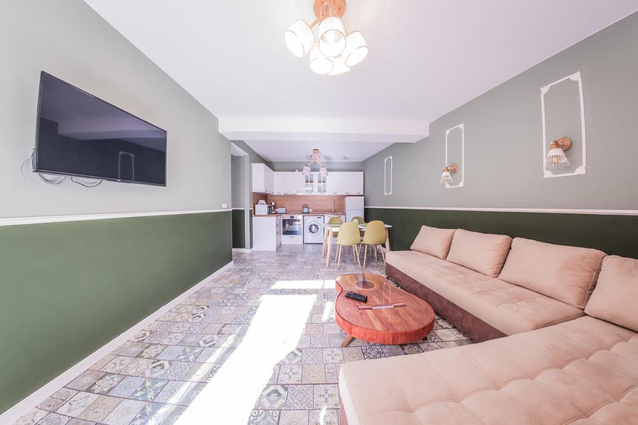 Rococo Life Apartament *