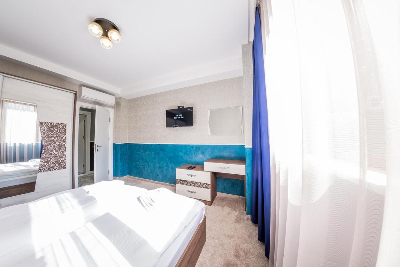 Rococo Life Apartament